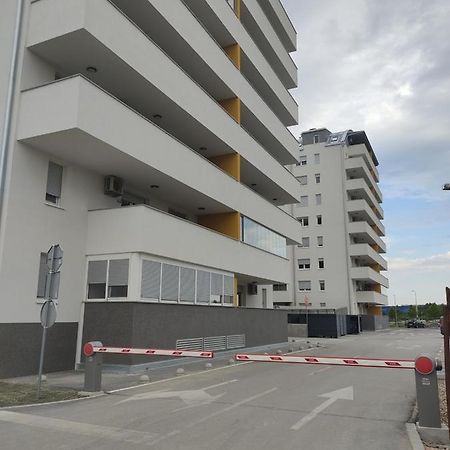 Bosco Apartment Zagreb Bagian luar foto